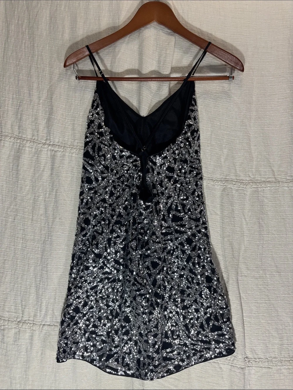 ALI & JAY Silver Sequin Black Mesh Mini Dress Size Large EUC NYE Vegas Party - Picture 8 of 13